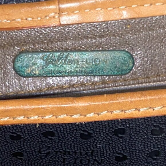 Vintage Grand Lion Leather Two-Tone Front Flap Crossbody Bag - Picture 8 of 8